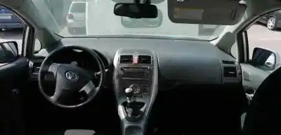 Scrapping Vehicle toyota auris (_e15_) 2.0 d-4d (ade150_) of the year 2007 powered 1ad