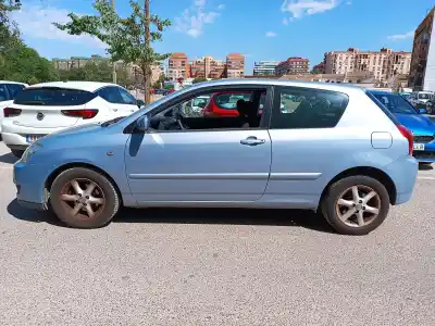 Veículo de Sucata toyota corolla (e12) 2.0 d-4d linea luna berlina do ano 2005 alimentado 1cdftv