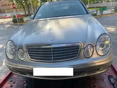 Veículo de Sucata MERCEDES-BENZ CLASE E (W211) BERLINA E 200 CDI (211.004) 122 CV / 90 KW do ano 2003 alimentado 646951