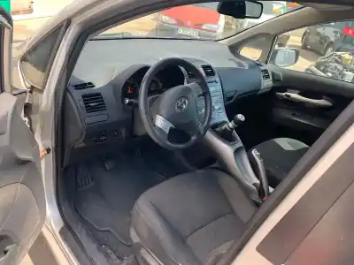 Scrapping Vehicle toyota auris (_e15_) 2.0 d-4d (ade150_) of the year 2007 powered 1ad