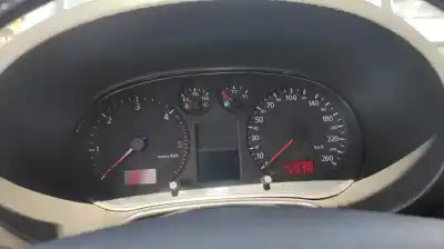 Véhicule à la ferraille audi a3 (8l) 1.9 tdi de l'année 2001 alimenté asv