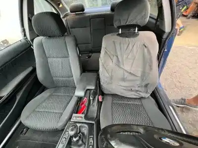 Sloopvoertuig bmw serie 3 coupe (e46) 323 ci van het jaar 1999 aangedreven 256s4