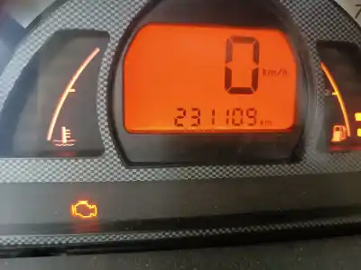 Veicolo di demolizione citroen c2 cool dell'anno 2004 alimentato 8hx