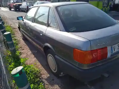 Veicolo di demolizione audi 80/90 (893) 80 dell'anno 1990 alimentato dz