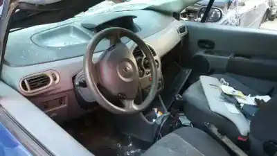 Veículo de Sucata RENAULT GRAND MODUS Authentique do ano 2007 alimentado K9K766