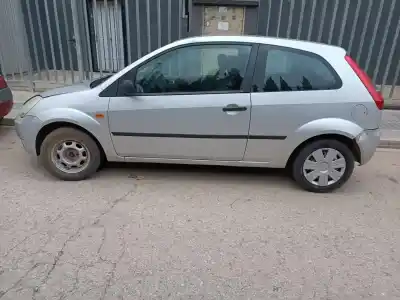 Veículo de Sucata ford fiesta (cbk) ambiente do ano 2003 alimentado f6ja