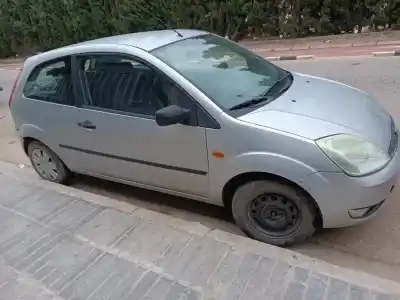 Veículo de Sucata ford fiesta (cbk) ambiente do ano 2003 alimentado f6ja