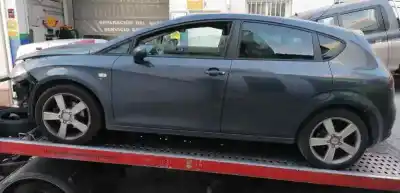 Veículo de Sucata SEAT LEON (1P1) 2.0 TDI 16V do ano 2006 alimentado BKD
