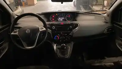 Verschrottungsfahrzeug lancia ypsilon (402) gold des jahres 2014 angetrieben 312a2000