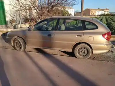 Veículo de Sucata kia rio ipanema berlina do ano 2002 alimentado a3e