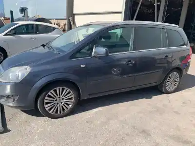 Scrapping Vehicle OPEL ZAFIRA B Cosmo of the year 2011 powered A17DTR