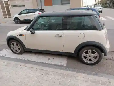 Veículo de Sucata BMW MINI (R50,R53) One do ano 2005 alimentado W10B16A