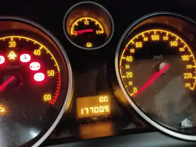 Scrapping Vehicle opel zafira b cosmo of the year 2013 powered a17dtr