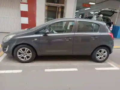 Здавання транспортного засобу opel corsa d selective року 2014 потужний a12xer