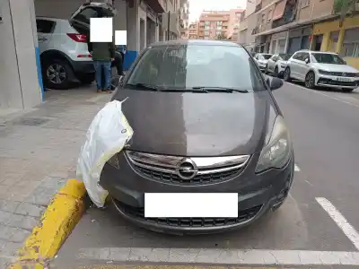 Здавання транспортного засобу opel corsa d selective року 2014 потужний a12xer