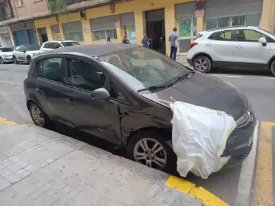 Здавання транспортного засобу opel corsa d selective року 2014 потужний a12xer