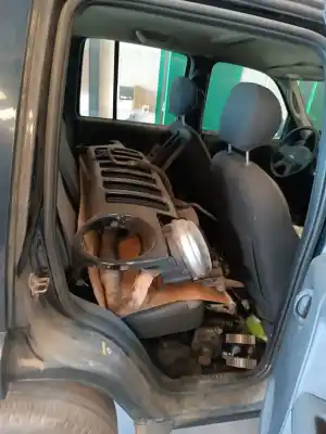 Veículo de Sucata chrysler jeep cherokee (kj) 2.5 crd cat do ano 2004 alimentado 09c