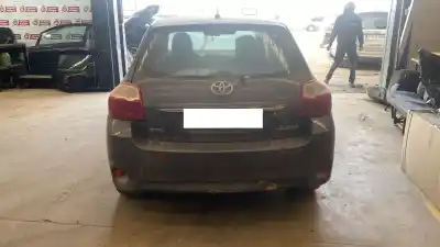 Véhicule à la ferraille TOYOTA AURIS Explore 90 CV / 66 KW de l'année 2010 alimenté 1ND