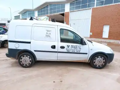 Veículo de Sucata opel combo familiar do ano 2012 alimentado z13