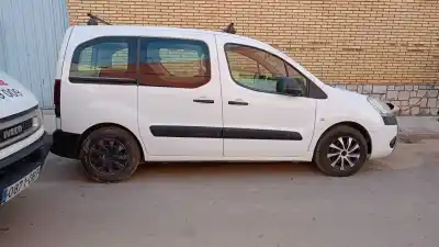 Veículo de Sucata citroen berlingo first combi 1.6 hdi 75 sx do ano 2013 alimentado 9h06