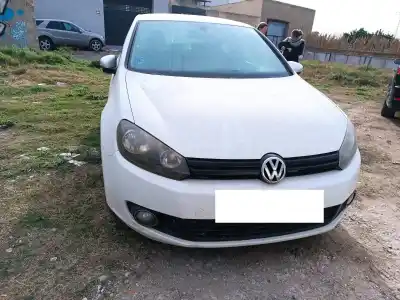 Veículo de Sucata volkswagen golf vi (5k1) 1.2 tsi do ano 2012 alimentado cbz