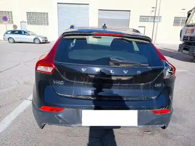 Sloopvoertuig volvo v40 basis van het jaar 2015 aangedreven d4162t