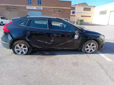 Sloopvoertuig volvo v40 basis van het jaar 2015 aangedreven d4162t