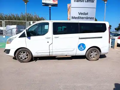 Здавання транспортного засобу ford transit custom kombi 300 l1 155 cv / 114 kw року 2015 потужний cvff
