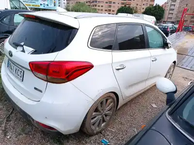 Veicolo di demolizione kia carens ( ) basic dell'anno 2017 alimentato d4fd