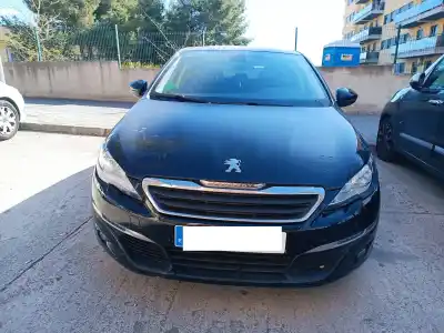 Veicolo di demolizione peugeot 308 tech edition 130 cv / 96 kw dell'anno 2016 alimentato hn02