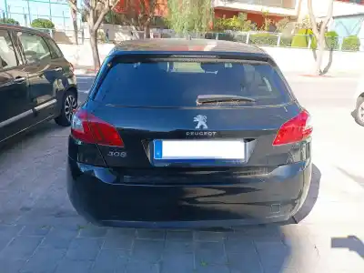 Veicolo di demolizione peugeot 308 tech edition 130 cv / 96 kw dell'anno 2016 alimentato hn02