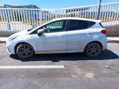 Veicolo di demolizione ford fiesta (ce1) active dell'anno 2017 alimentato sfjk