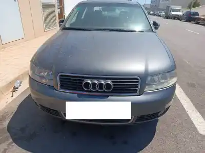 Veicolo di demolizione audi a4 berlina (8e) 2.5 v6 24v tdi cat (aym) dell'anno 2001 alimentato aym