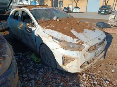 Veicolo di demolizione kia ceed business dell'anno 2020 alimentato d4fe