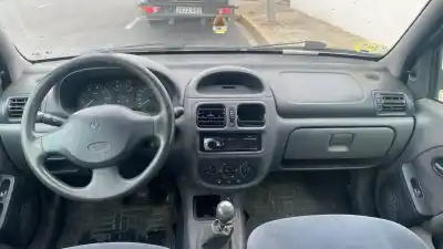 Scrapping Vehicle renault clio ii fase i (b/cbo) 1.2 of the year 2001 powered d7f g7