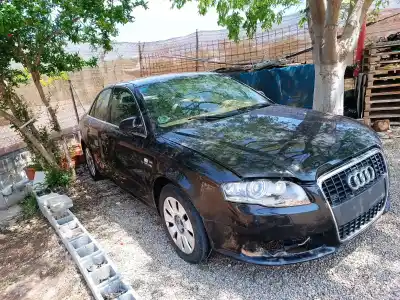 Veículo de Sucata audi a4 berlina (8e) 2.0 tdi 16v (103kw) do ano 2007 alimentado bre