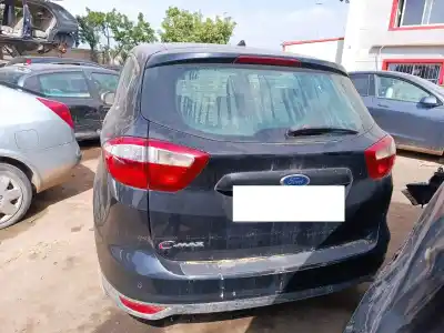 Véhicule à la ferraille FORD GRAND C-MAX  de l'année 2014 alimenté T1DA
