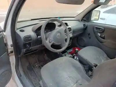 Veículo de Sucata opel combo familiar do ano 2004 alimentado y17dtl