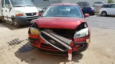 Veículo de Sucata ford focus berlina (cap) ambiente (d) do ano 2006 alimentado kkda