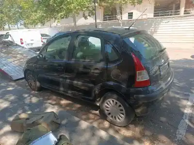 Veículo de Sucata citroen c3 pluriel 1.4 do ano 2005 alimentado kfv