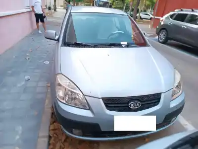 Scrapping Vehicle KIA RIO  of the year 2006 powered D4FA