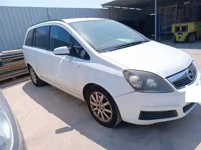 Veículo de Sucata opel zafira b cosmo do ano 2007 alimentado z19dt
