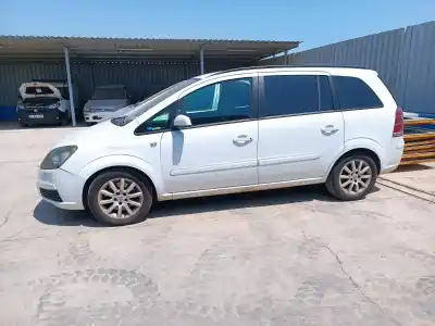 Veículo de Sucata opel zafira b cosmo do ano 2007 alimentado z19dt