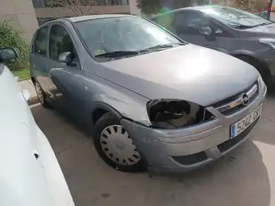 Sloopvoertuig opel corsa c club van het jaar 2004 aangedreven z12xe