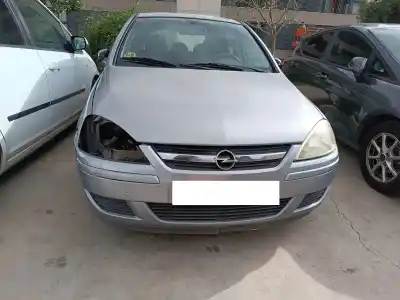 Sloopvoertuig opel corsa c club van het jaar 2004 aangedreven z12xe