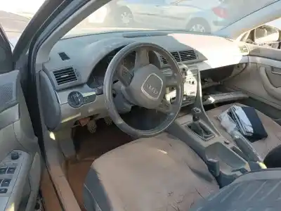 Veicolo di demolizione audi a4 berlina (8e) 1.9 tdi dell'anno 2006 alimentato brb