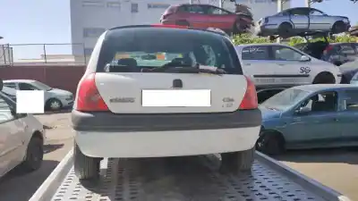 Здавання транспортного засобу renault clio ii fase i (b/cbo) 1.2 року 1999 потужний d7f720