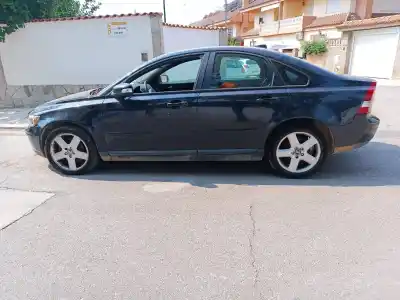 Scrapping Vehicle VOLVO S40 BERLINA  of the year 2006 powered D4204T
