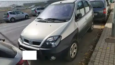Veicolo di demolizione renault scenic rx4 (ja0) 1.9 dci salomon dell'anno 2002 alimentato f9q k7