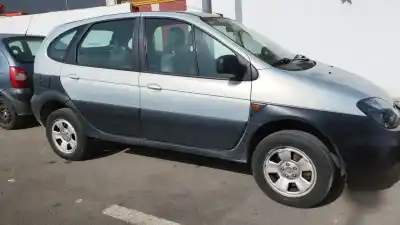 Veicolo di demolizione renault scenic rx4 (ja0) 1.9 dci salomon dell'anno 2002 alimentato f9q k7